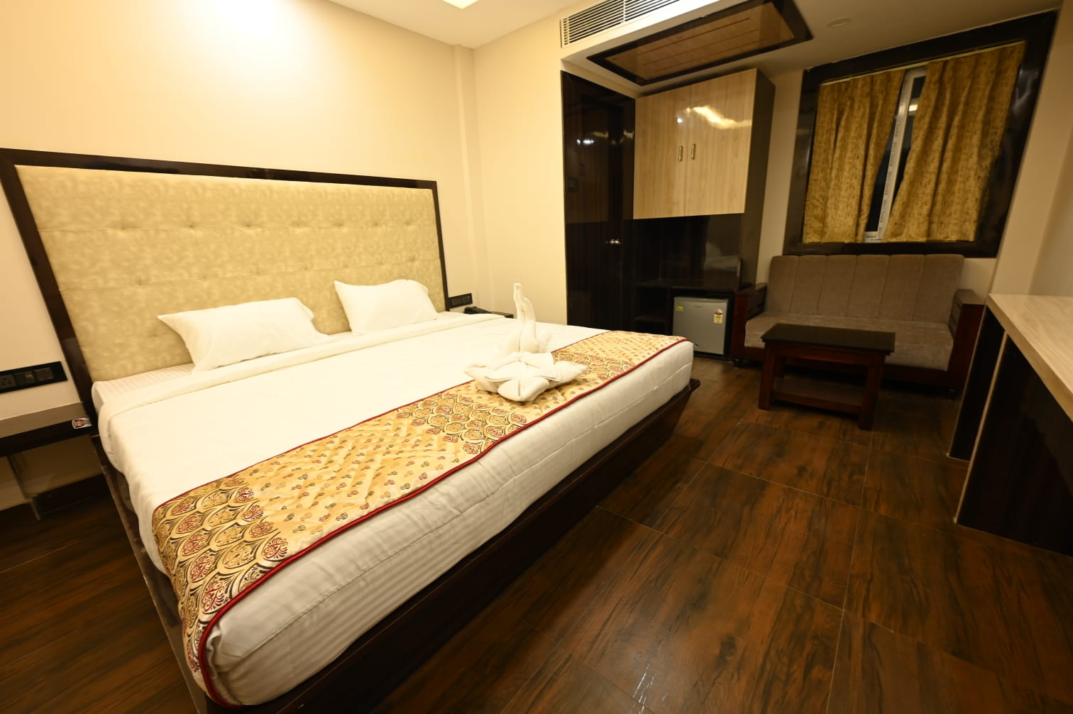 Parivar Room room
