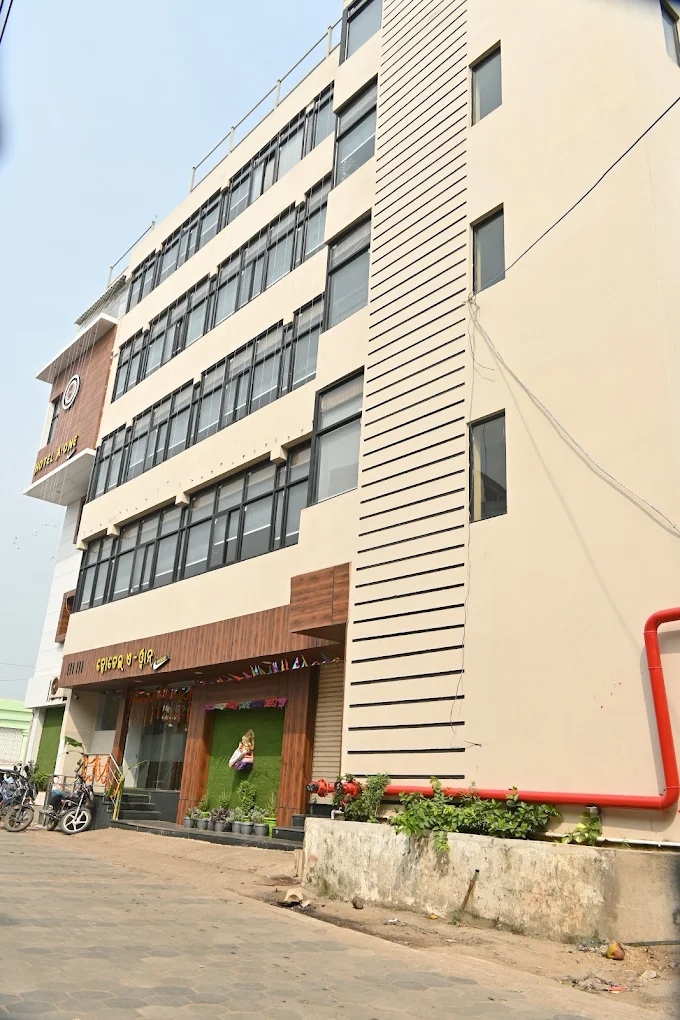 Hotel A1 Luxury